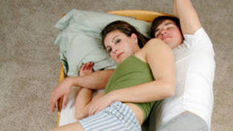 《婚姻困境：当另一半患有精神病，我们能办理离婚证吗？》