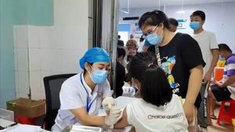 在伊留学生说有朋友撤离路上被炸死