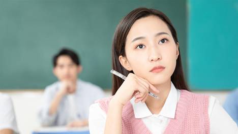 男人真正放不下的女人，断联后都很“体面”