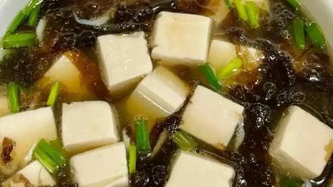 三伏天，少碰大鱼大肉，多吃四种“碱性”菜，清热降火，安稳度夏