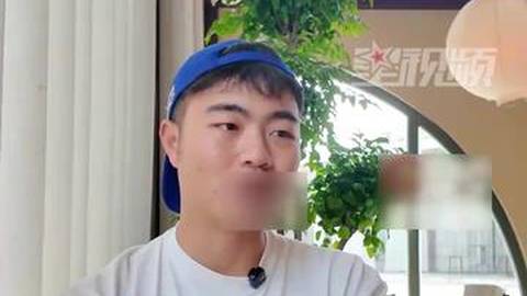 男孩4次考公失败后花2.2万元旅行6国：看到妈妈朋友圈五味杂陈：老娘扛你看世界