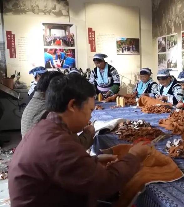 贵州6000只苗绣“小羊”要去故宫“过年”了