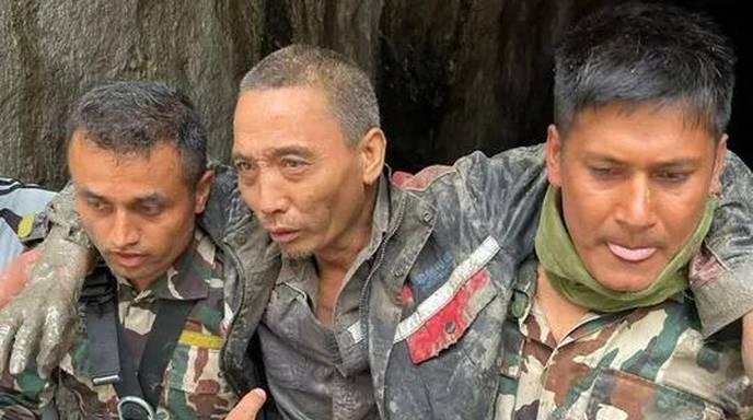 男子尼泊尔被困11天获救，家属称全村沸腾