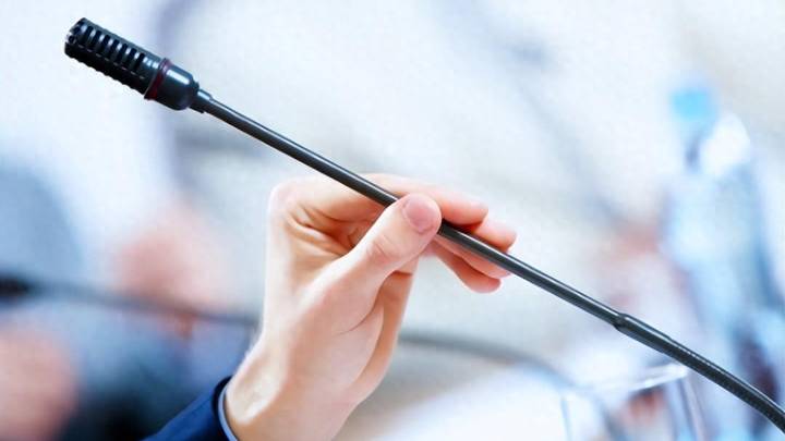 儿童5分钟内背诵三首相关诗词，可免票，你觉得合理吗？