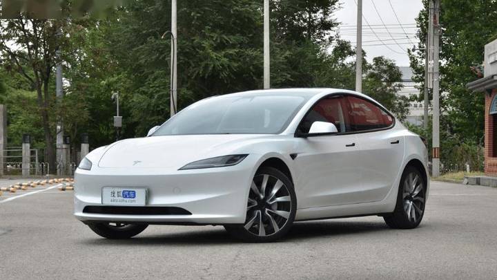 2025款特斯拉model正式上市，售价23.55万元起，你觉得贵吗？