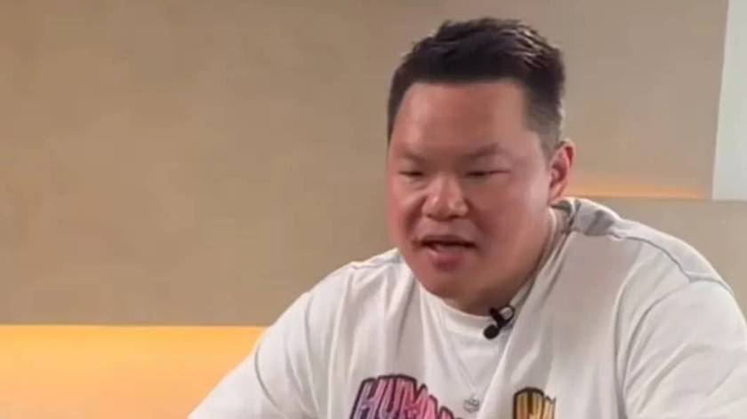 输日本二队都不感到脸红！朱芳雨：我在中国男篮都玩命，现在球员钱到位就行