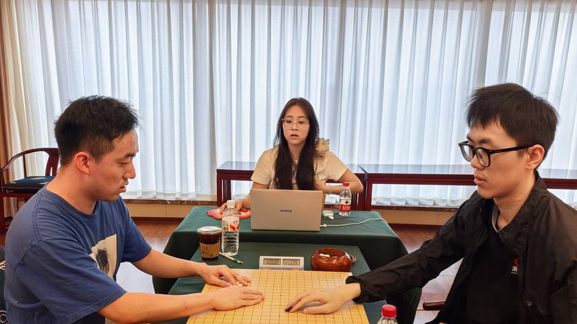 农心杯选拔许嘉阳率先进小组决赛，五月至今11连胜不知输棋滋味