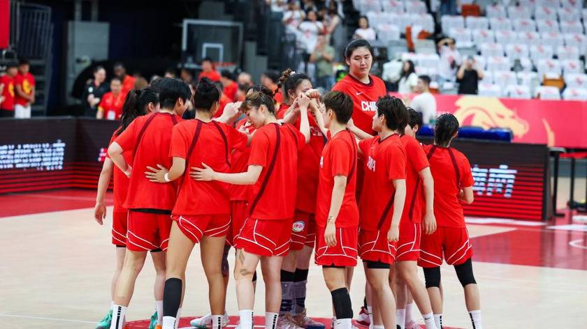 中国女篮热身赛再胜尼日利亚队
