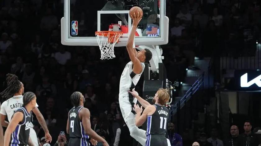 NBA-马刺VS国王 文班亚马空接暴扣