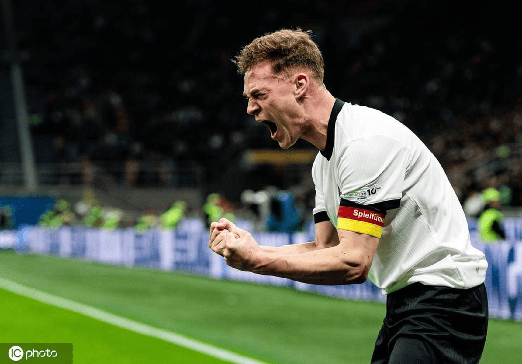 基米希助攻双响 德国2