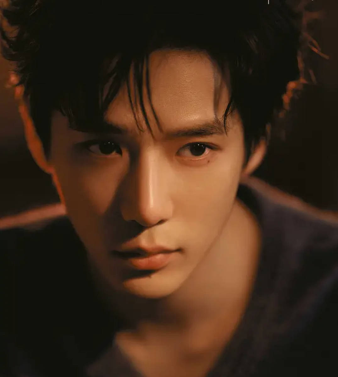 章若楠王安宇甜笑依偎画面养眼 温柔对视甜度超标