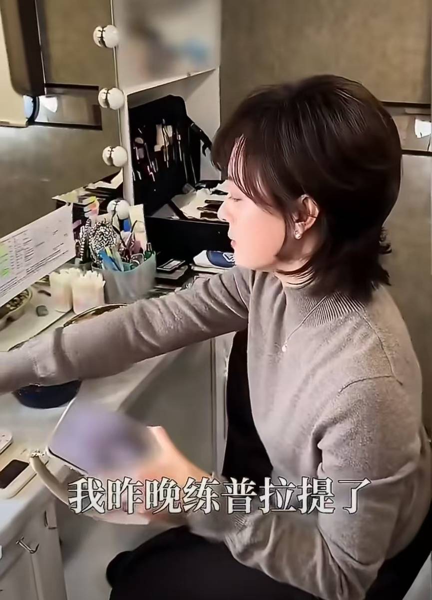 孙俪片场吃减脂餐超自律 餐食克数控制分毫不差