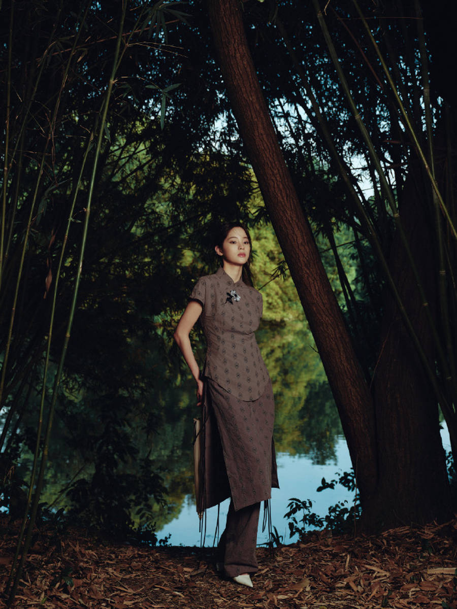 欧阳娜娜新中式旗袍造型 温婉古典尽显东方诗意