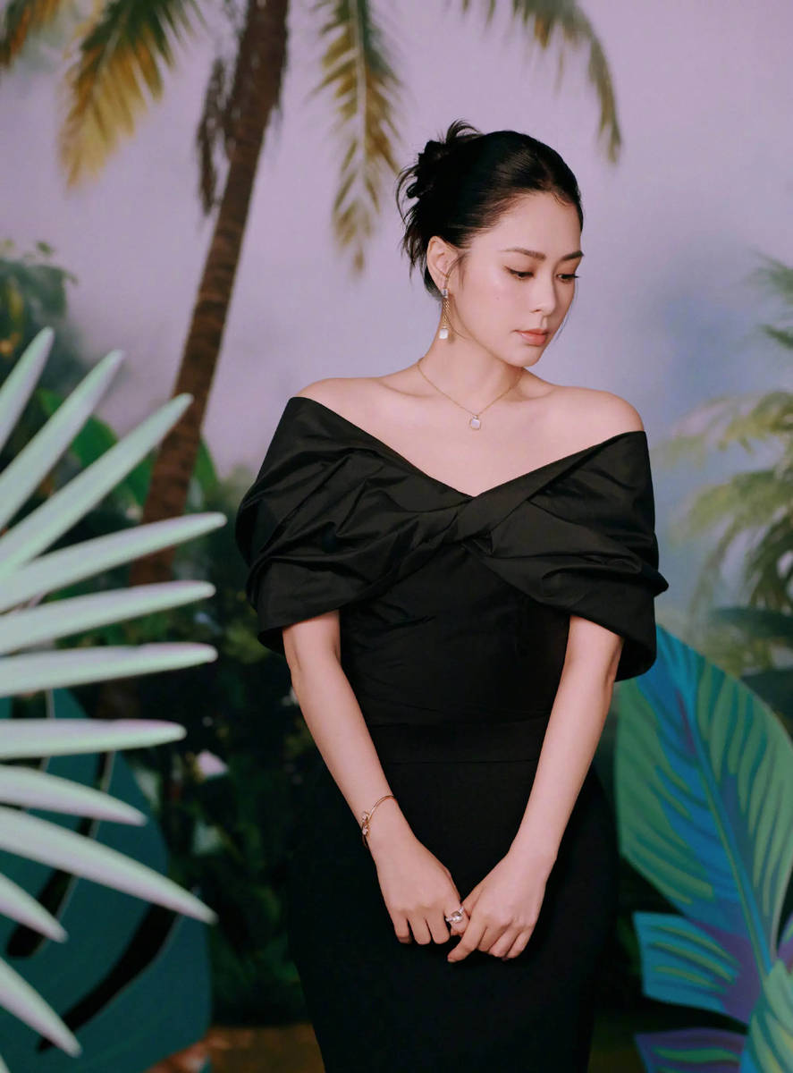 初代白月光女神！身材颜值，绝对Top存在[12P]