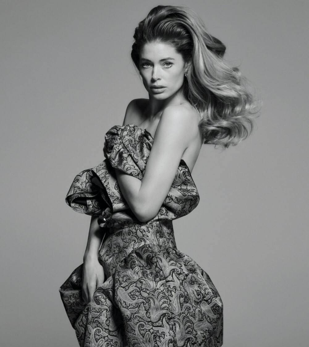 原创维密天使杜晨科洛斯凹凸有致的人间绝色超模风采如何炼成