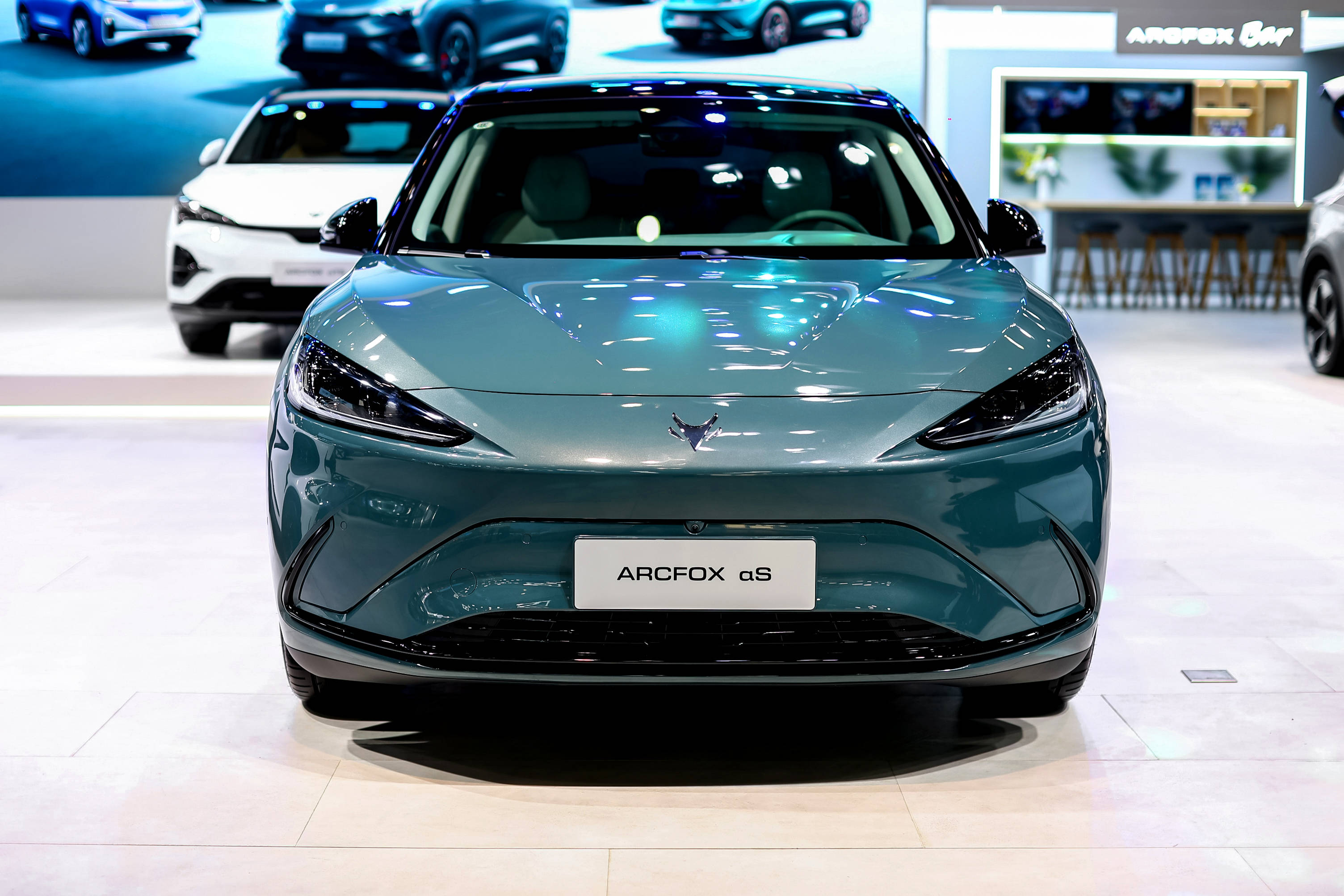 更安全,更智能的高端电动车—极狐汽车_搜狐汽车_搜狐网