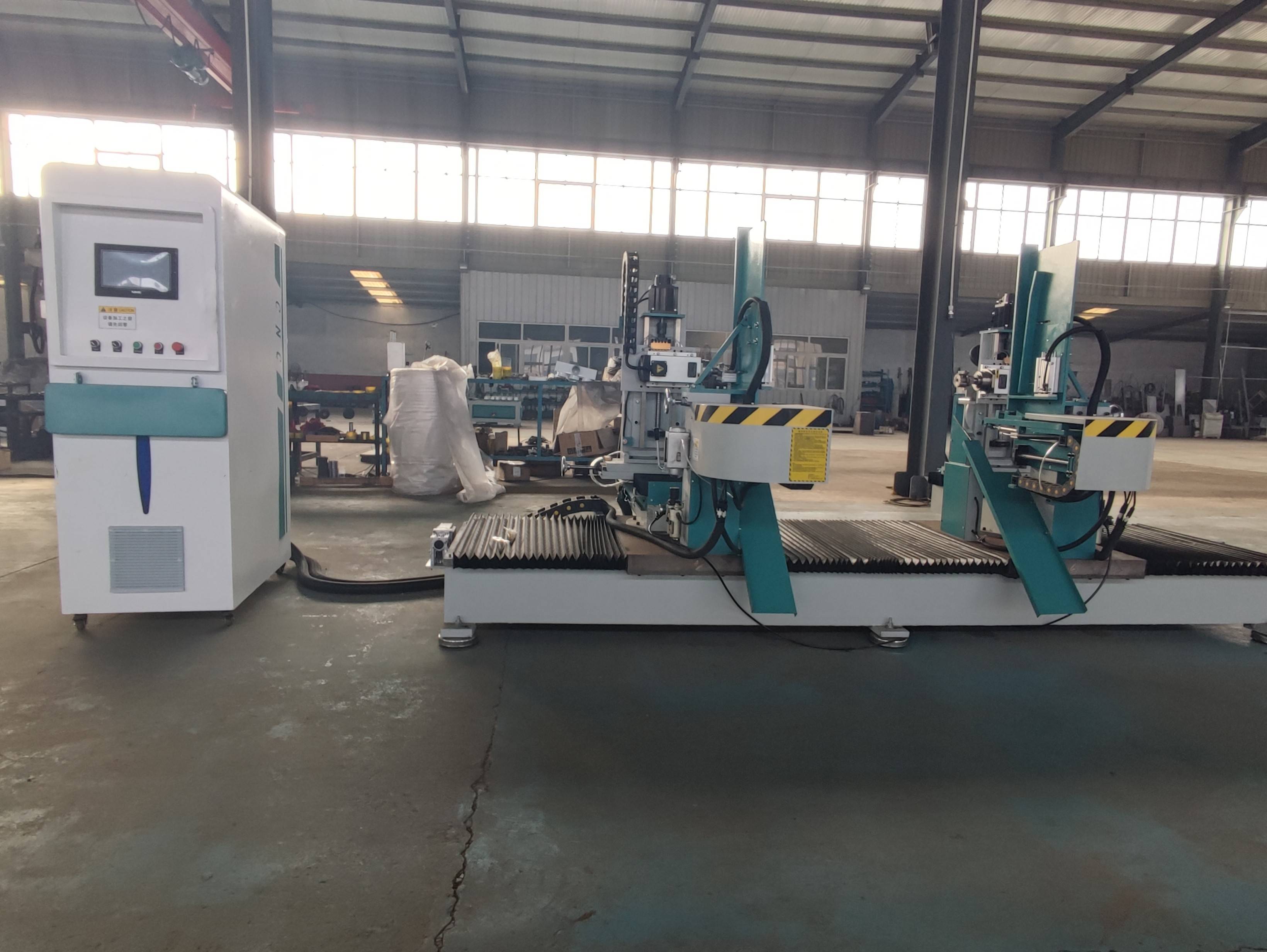 燕尾榫机 双端齐边开榫机可以快速而准确地制作燕尾榫_木制品_工具