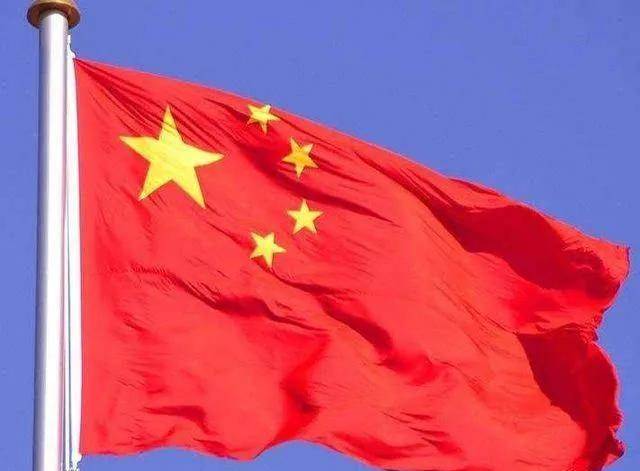 五星红旗思考再三,上级决定命副连长刑起和战士苏广照去执行这一任务.