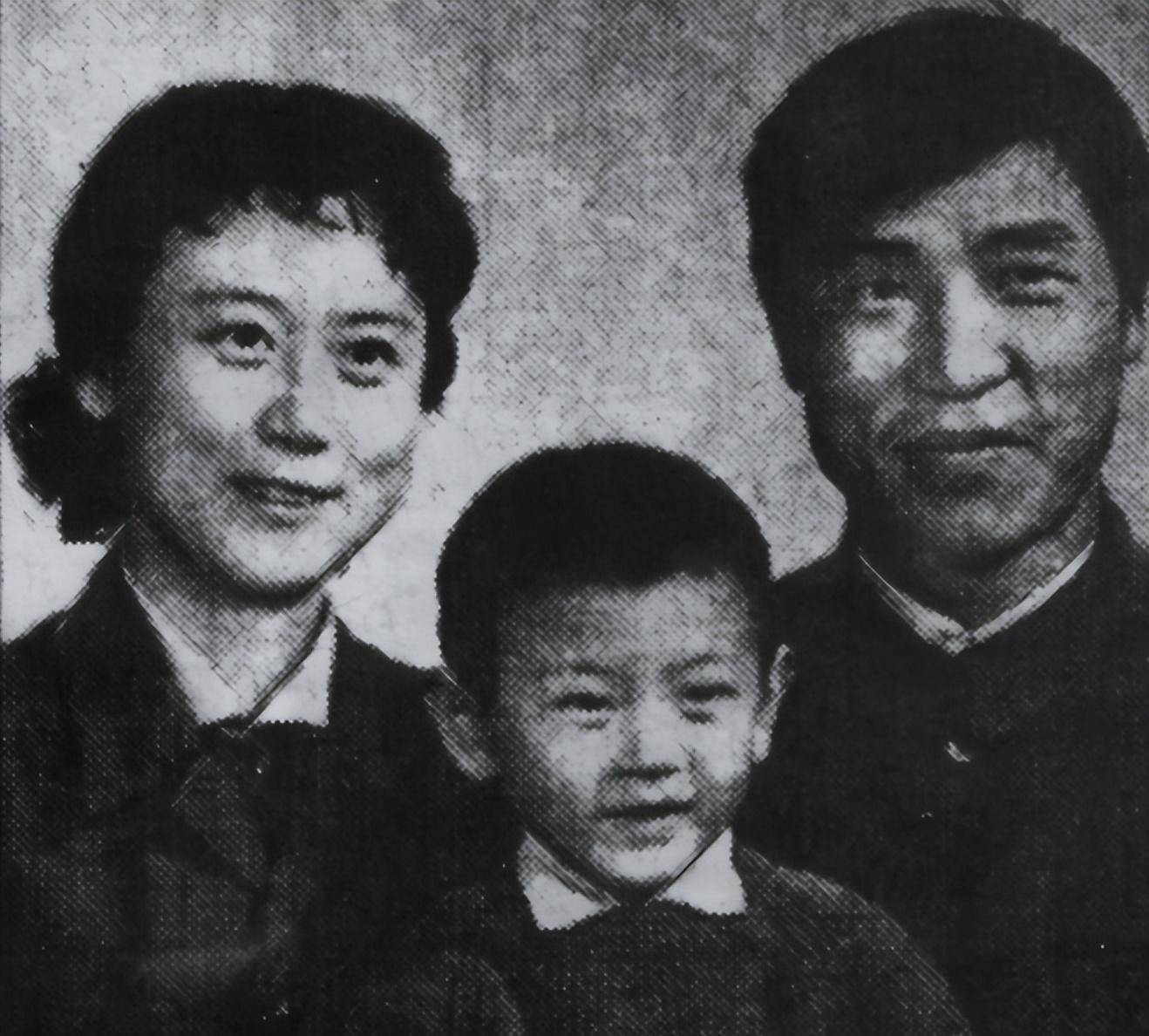 坎坷的"李铁梅"刘长瑜:丈夫早逝后再婚,平凡儿子是她的骄傲_京剧