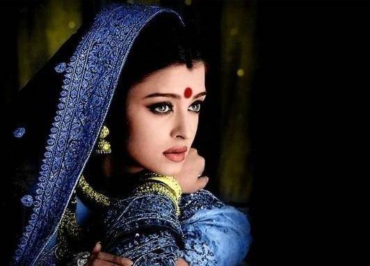 她是印度绝色皇后,一生独宠,18年来为皇帝生下14个