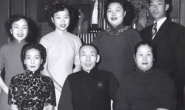林桂生:曾一手提拔杜月笙,开青楼,建赌场,卖军火,104岁逝世_黄金荣