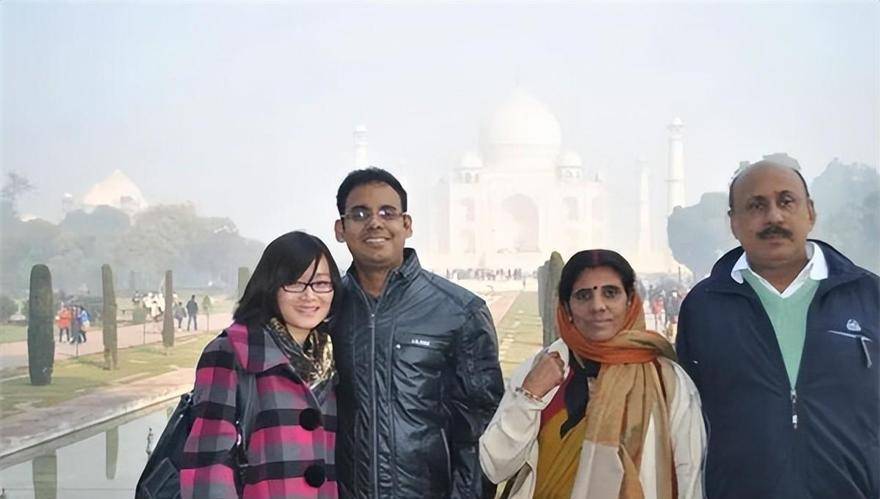 远嫁印度当二房,却惨遭夫家抛弃_丈夫_美国_社交