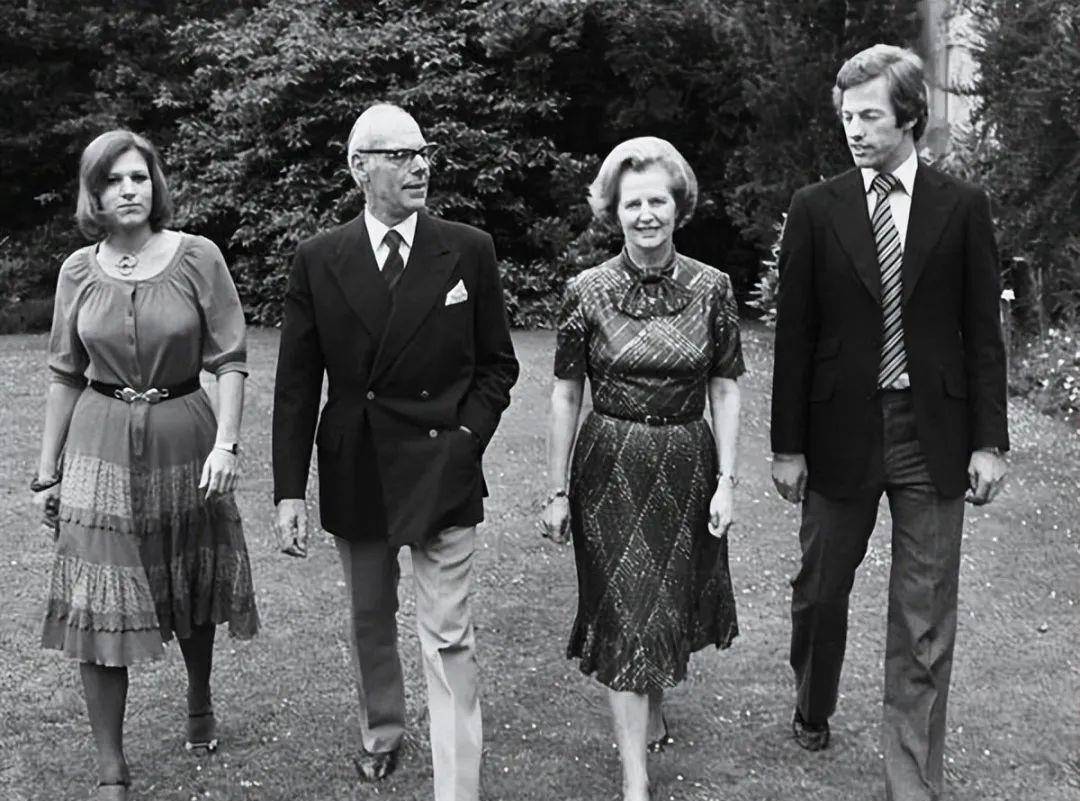 失败的母亲:撒切尔夫人与女儿长期不和,偏爱儿子却把他养废了_卡罗尔