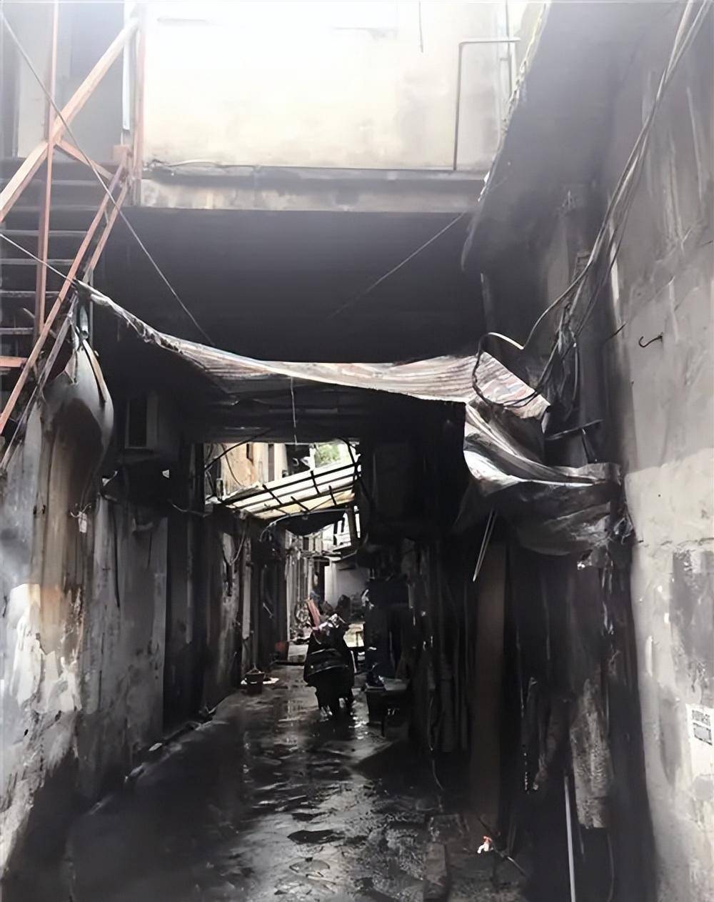 江西12岁女孩火灾中救下15人,57岁大爷当众跪谢_夏娟_父母_筷子巷