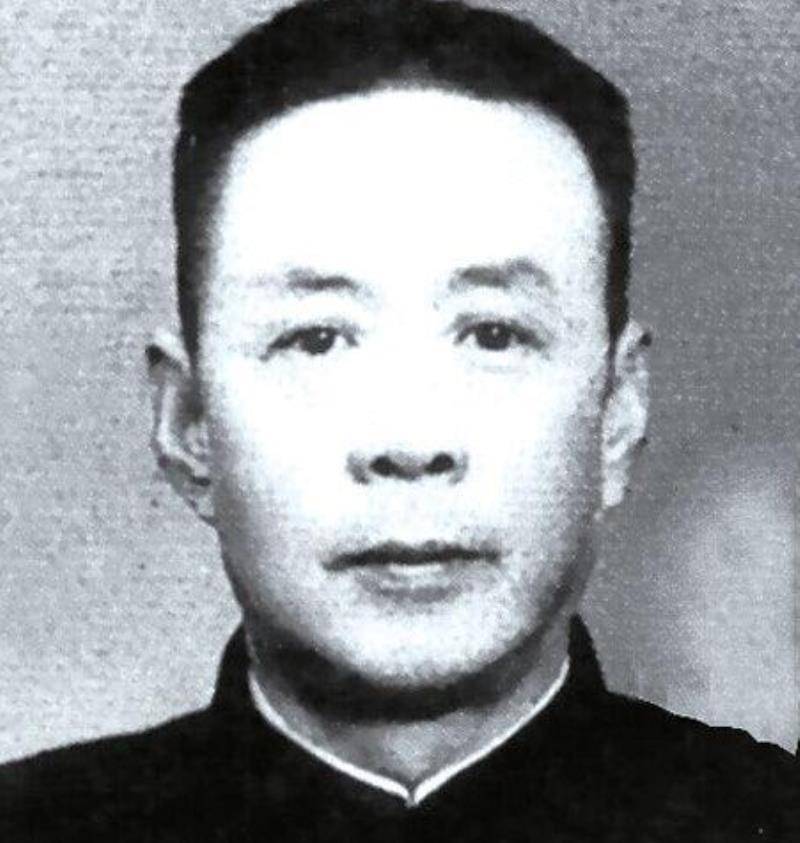 他欲起义,意外收到升职的电文,犹豫之时,部下给了他一个建议_陈铁