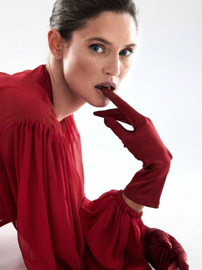 超模bianca balti登上elle 2024 西班牙版二月刊封面_rocio_ramos