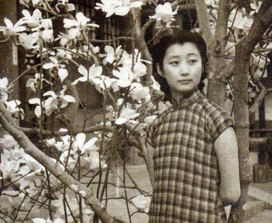 晚清格格:爱上姐夫溥仪一生未嫁,03年在养老院吃饺子被噎死_王敏彤