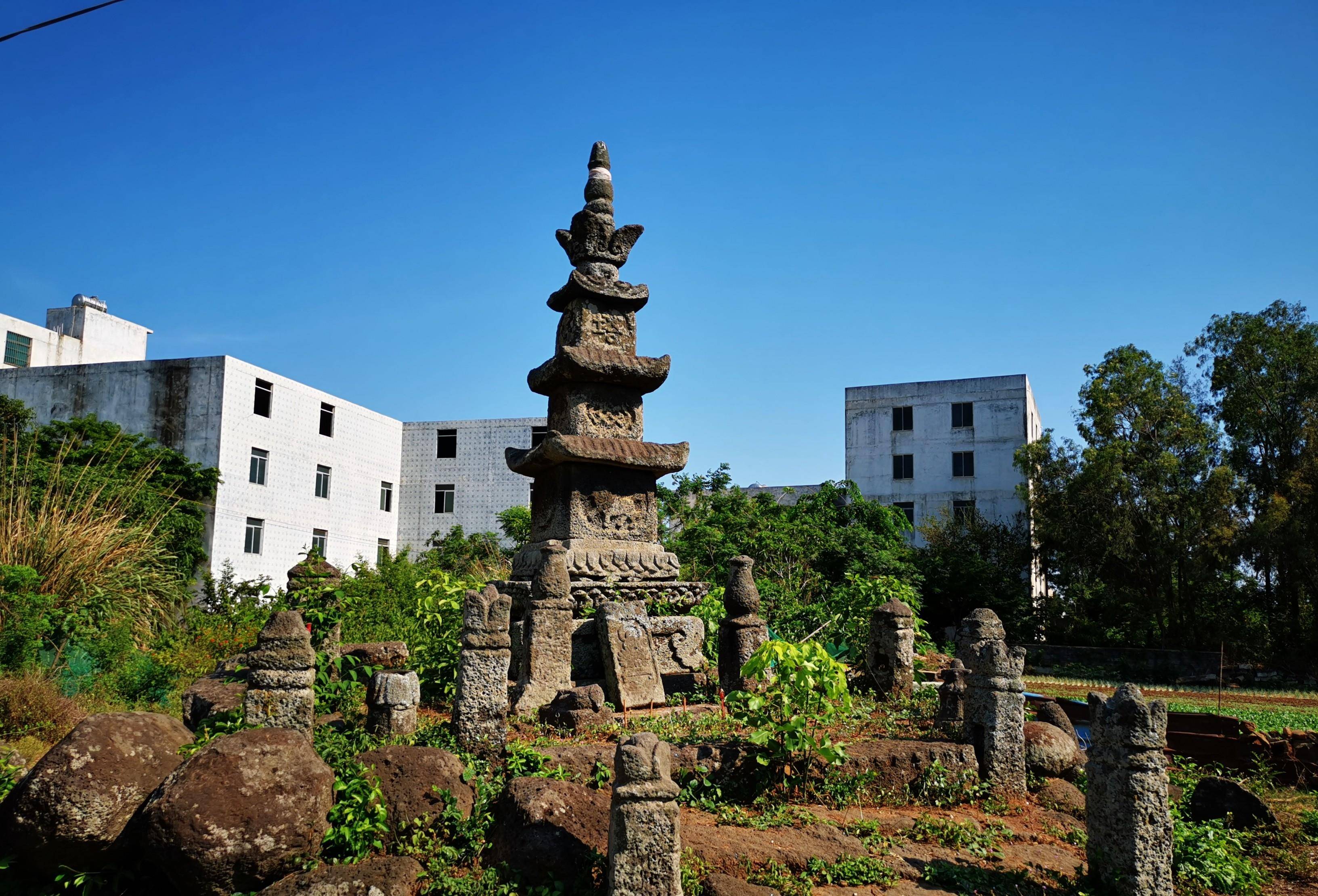 消亡速度惊人,得知村名后,很多人难掩悲伤_古井_宝塔_历史长河