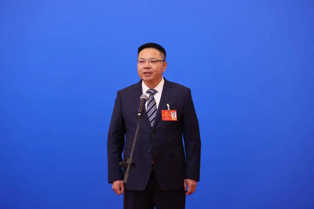 吕新民永冠图片