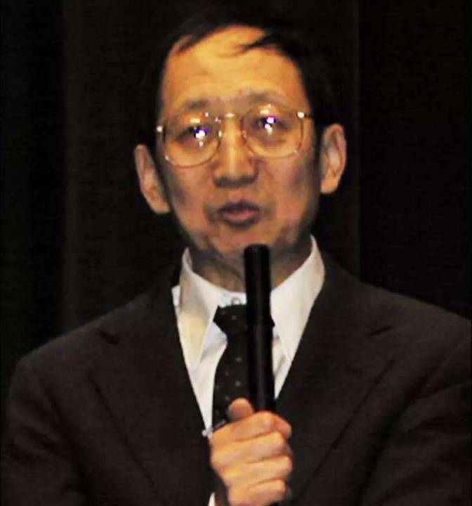 崔琦12岁走出河南农村,到美国后获诺贝尔奖,晚年:后悔离开家乡_母亲