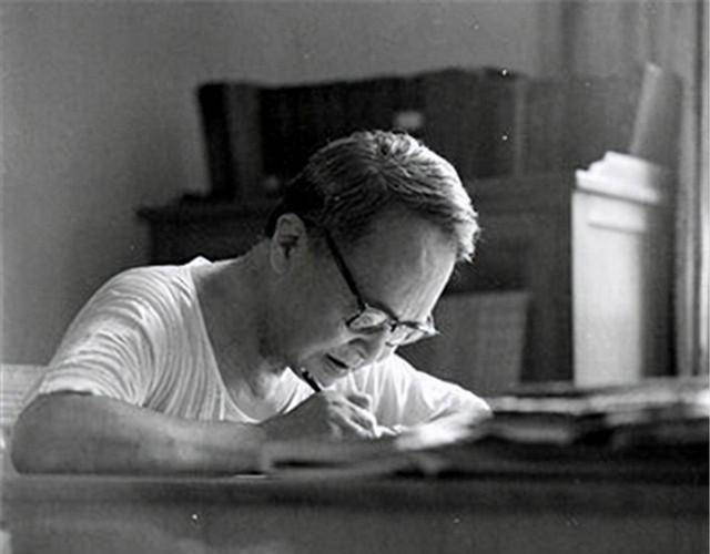 毒舌大师钱钟书,急了连导师一起骂,杨绛:就喜欢他的淘气和痴气_父亲