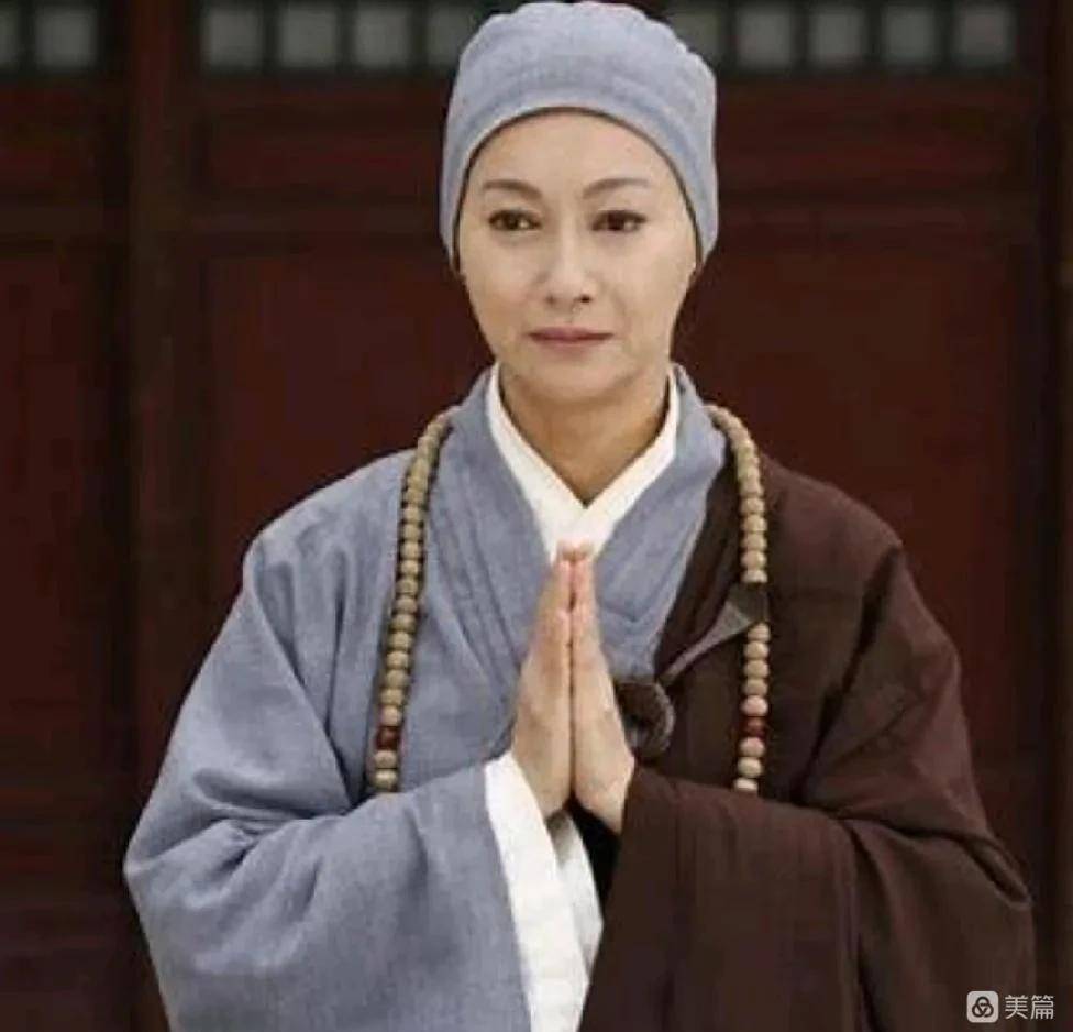 小尼姑化缘_梅姑_庙里_鬼子