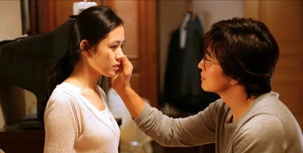 《外出》:韩国伦理片巅峰之作,探索背叛之痛与爱情救赎之路._舒英_仁