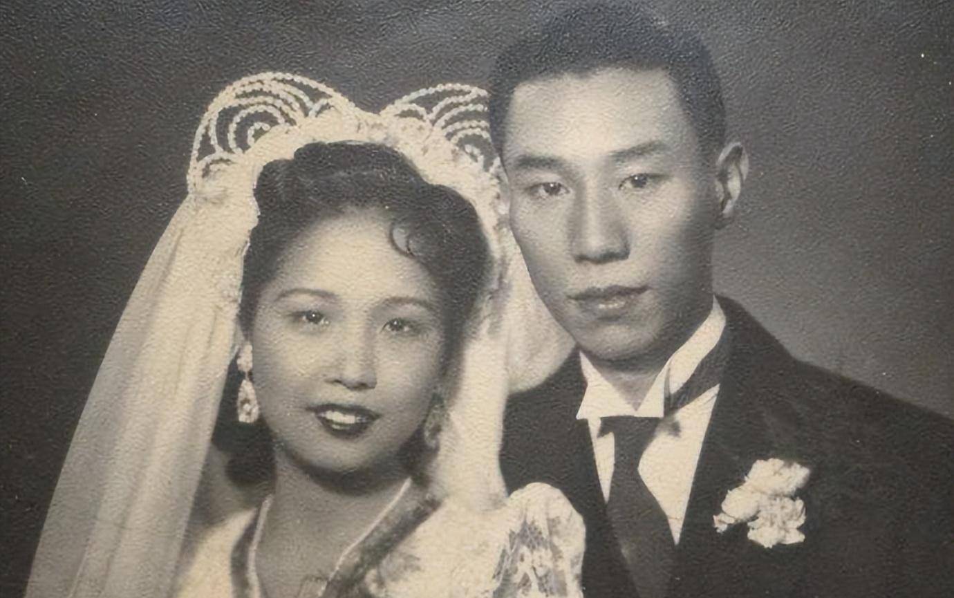 清早喝燕窝,用飞机运嫁妆,她却说:父亲只留400万_宋蔼龄_孔令仪_孙桐