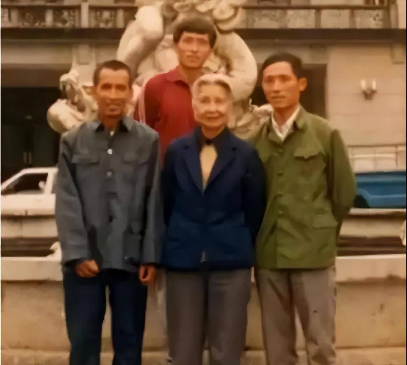 1952年,江西一农民找到广州市委书记:妈,我是您失散23年的儿子