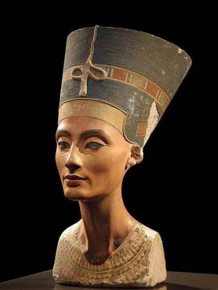 关于古埃及法老的那些事,你知道多少?_金字塔_雕像_国王