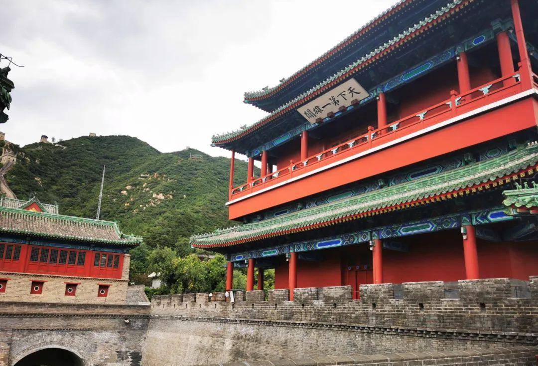 而故宫是元明清三代的统治中心,居庸关因此成为了名副其实的京城北