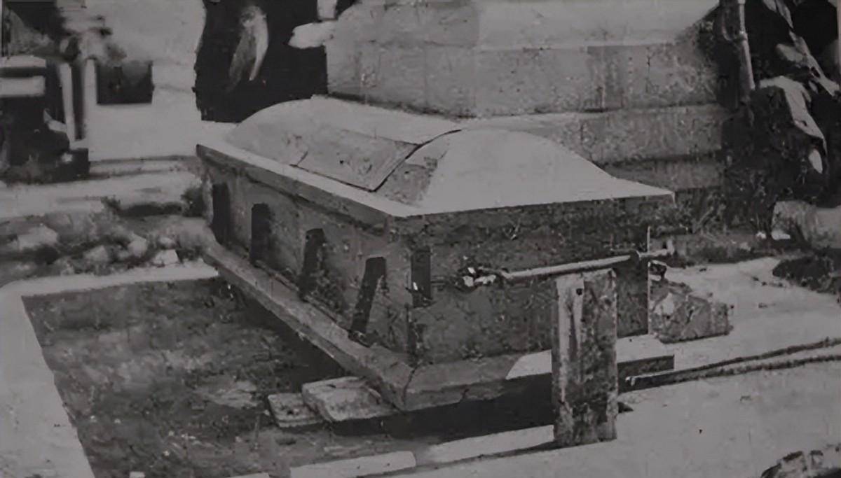 中山陵孙中山遗体为何要深埋地下_先生_紫金山_南京