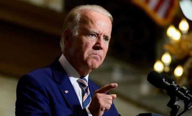 大批卡车浩浩荡荡保卫得州,黑利:他们有权脱离美国_拜登_特朗普_移民