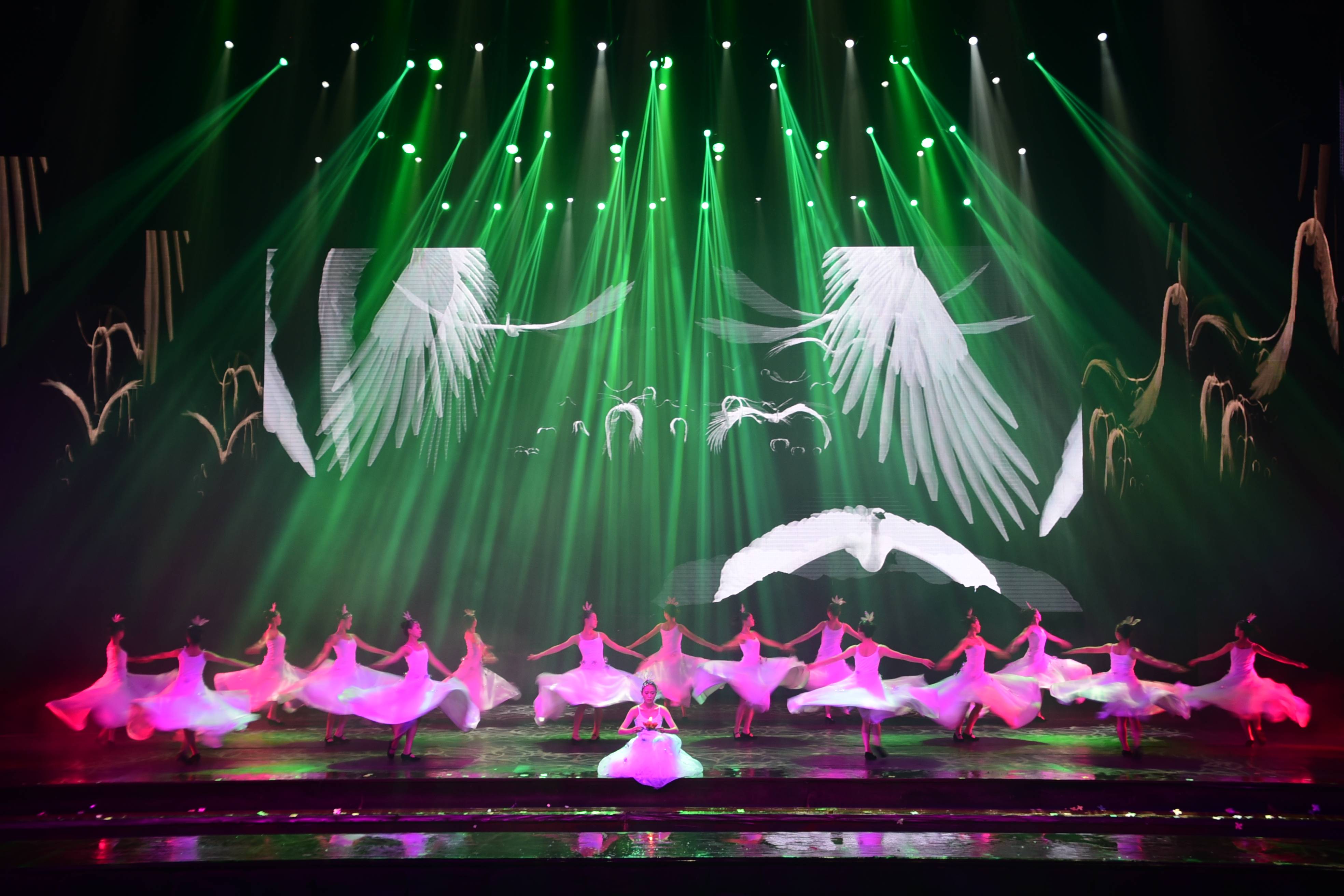 荟萃游,购,文,食,听,逛,2024华侨城团圆季敬呈"新春盛宴"_活动_深圳