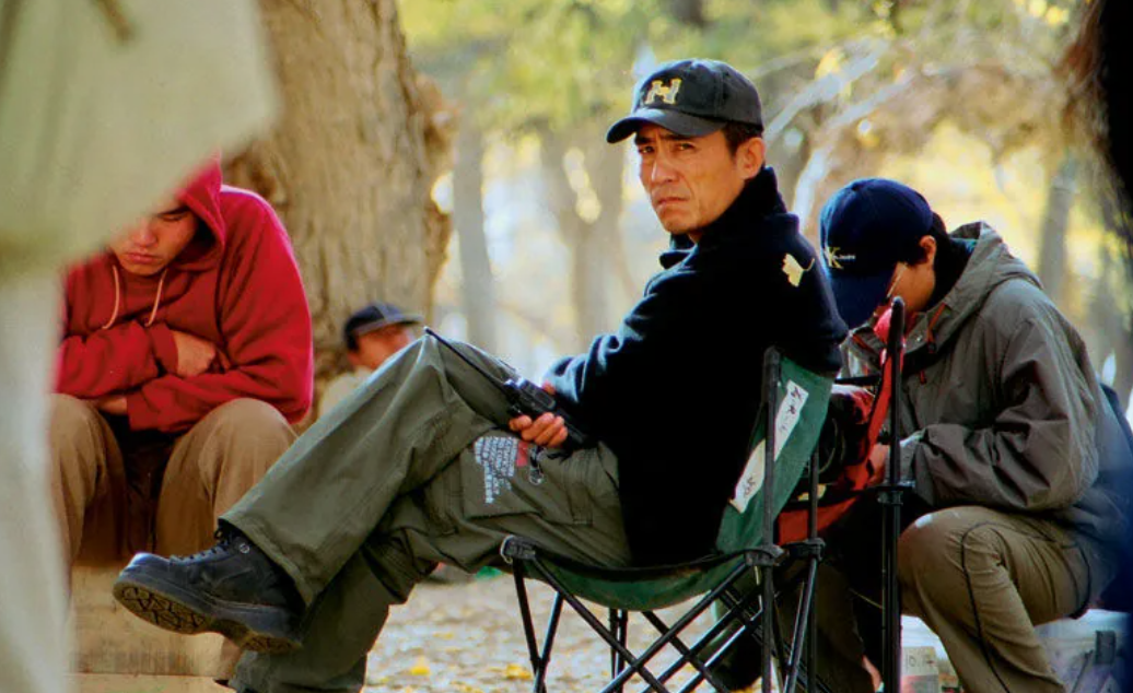 张艺谋:我要找董宇辉演戏_直播间_投资_上海