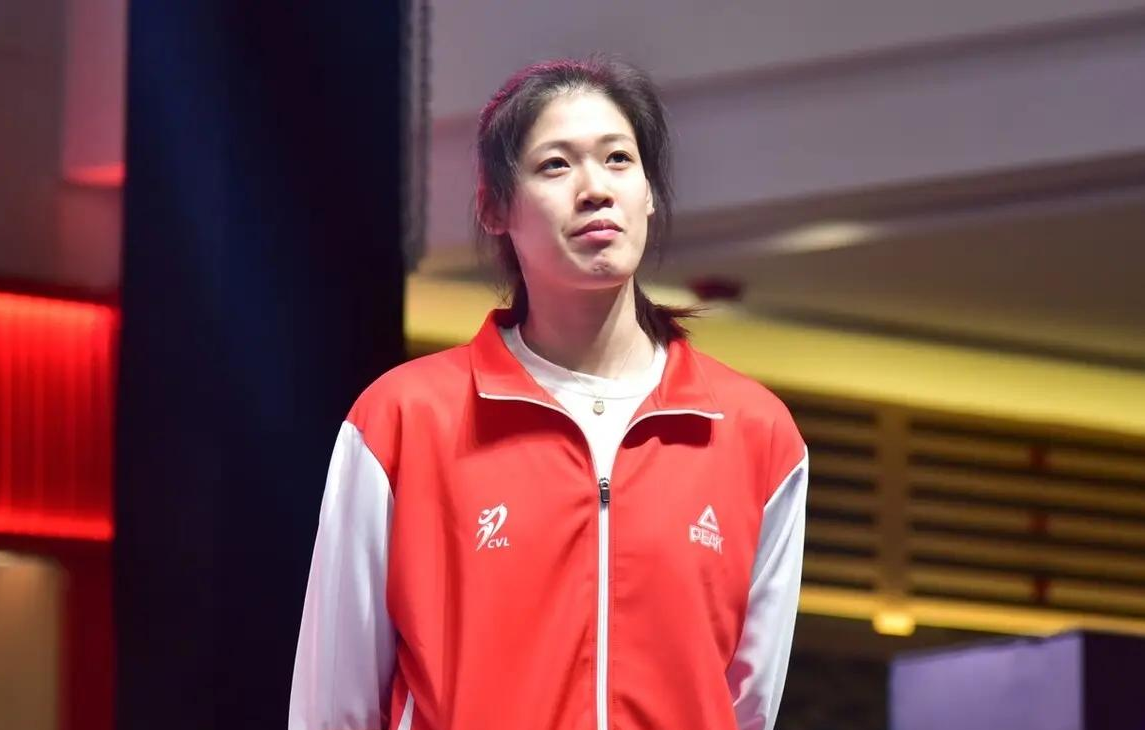 李盈莹强势上位,蔡斌大变化,张常宁饮恨出局,朱婷回归仍是谜_中国女排