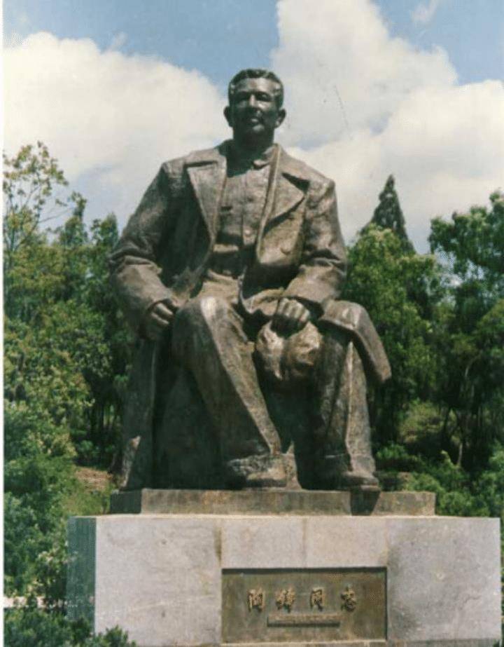 他被称为二野,三野的始祖,曾任广东省委书记,1969年却含冤去世_陶铸_