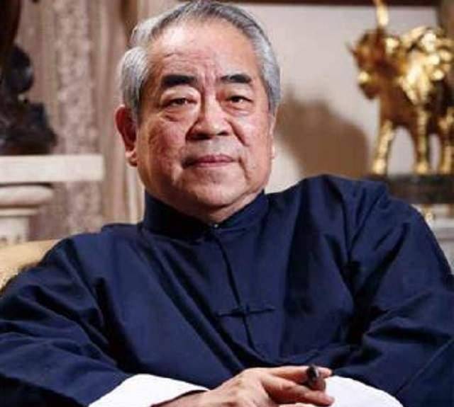 国宝艺术家范曾:两次夺友人妻,女儿,恩师与他断绝关系