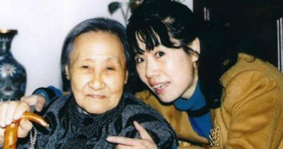 清朝"末代皇姑"去世,享年83岁,临死1句遗言话让人肃然