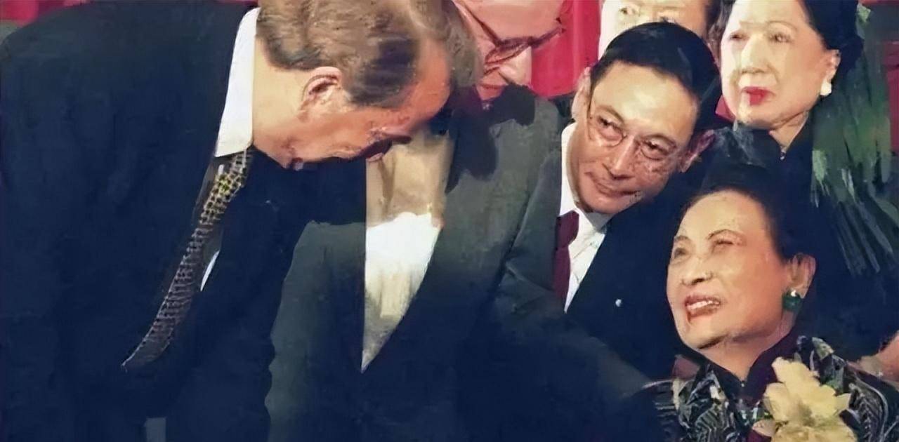 为了将"两蒋"移灵大陆,说的三句话感动国人_蒋孝勇_蒋经国_蒋介石